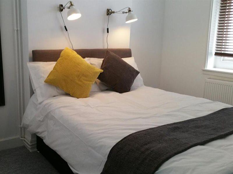 Guest House 34 Sweet Carolines Poole Ngoại thất bức ảnh