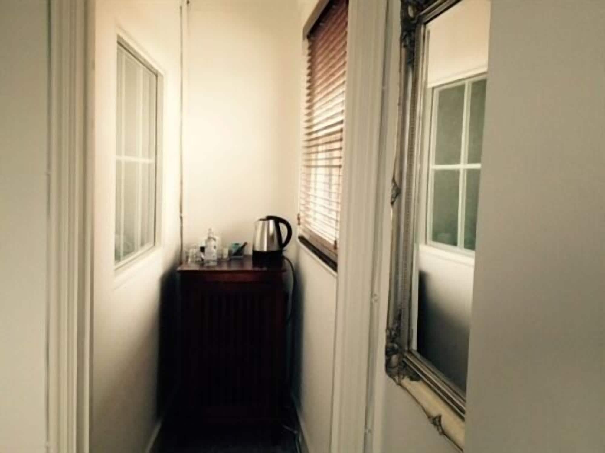 Guest House 34 Sweet Carolines Poole Ngoại thất bức ảnh